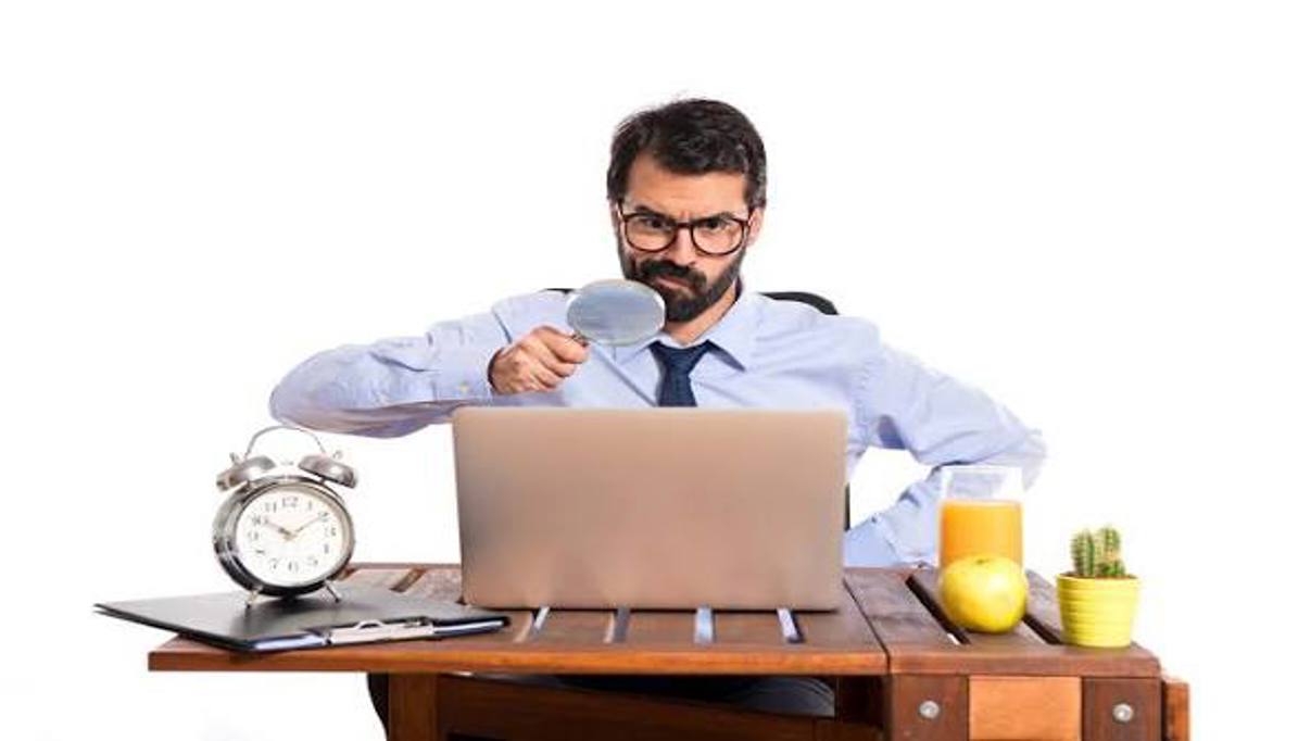 چگونه اولین شغل خود را بدون سابقه کار پیدا کنیم؟ راهنمای کامل ورود به بازار کار + معرفی فرصت‌های بیت جاب